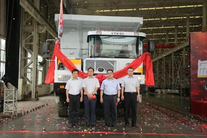 亿万先生MR首台！响应国家打赢蓝天保卫战三年行动计划--亿万先生MR重装纯电动矿用车下线