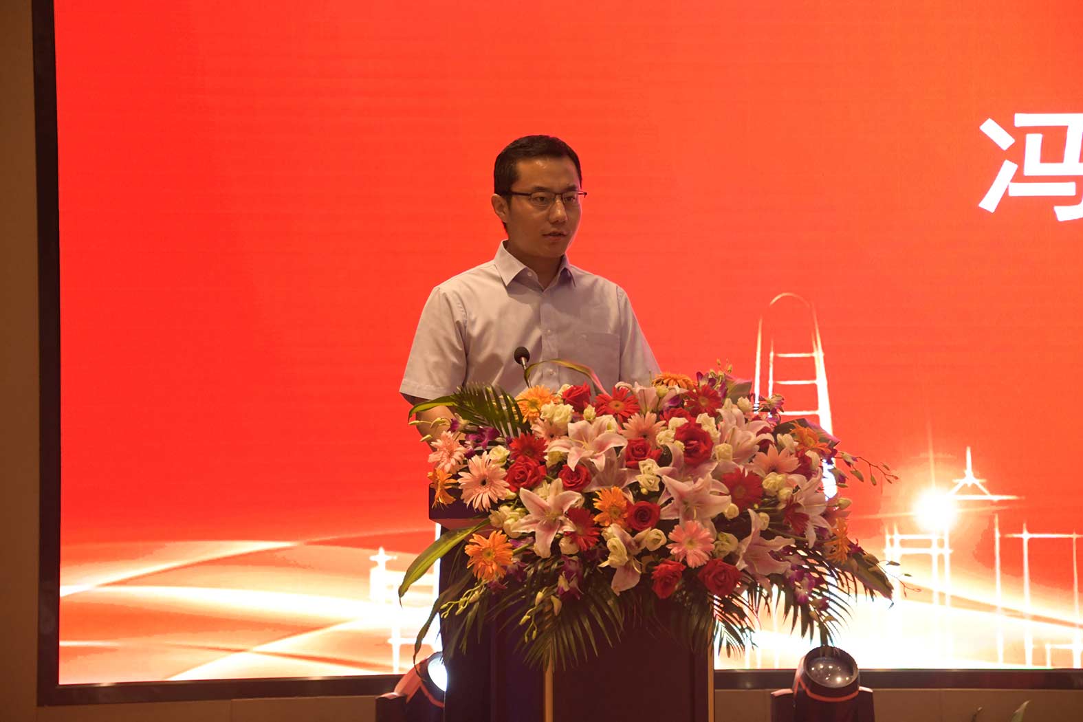 亲勤倍至，全程信赖！亿万先生MR重装·长沙博事液压服务站正式授牌！